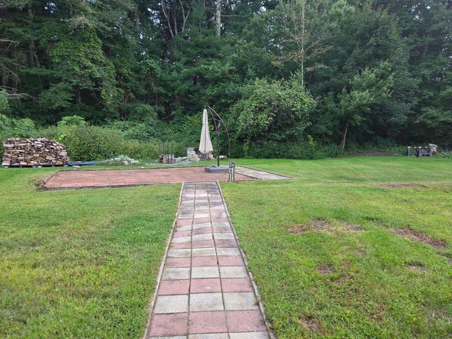 403 Millville Rd, Uxbridge, MA 01569