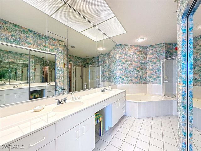 269 Barefoot Beach BLVD PH3, Bonita Springs, FL 34134