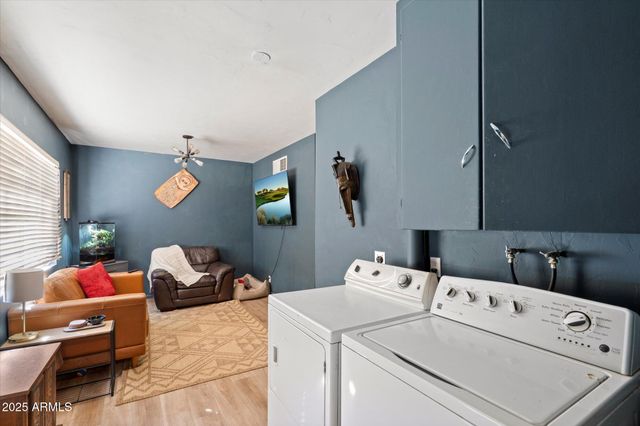 1405 E OSBORN Road, Phoenix, AZ 85014