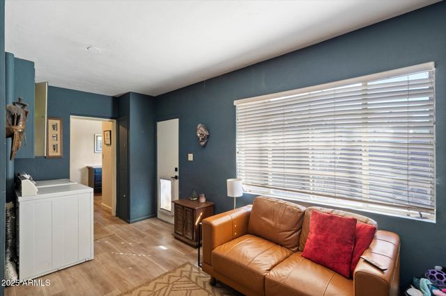 1405 E OSBORN Road, Phoenix, AZ 85014