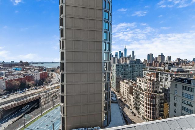 70 Washington Street 8B, Brooklyn, NY 11201