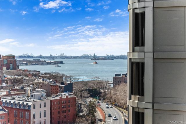 70 Washington Street 8B, Brooklyn, NY 11201