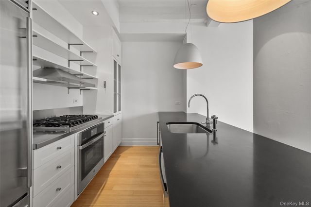 70 Washington Street 8B, Brooklyn, NY 11201