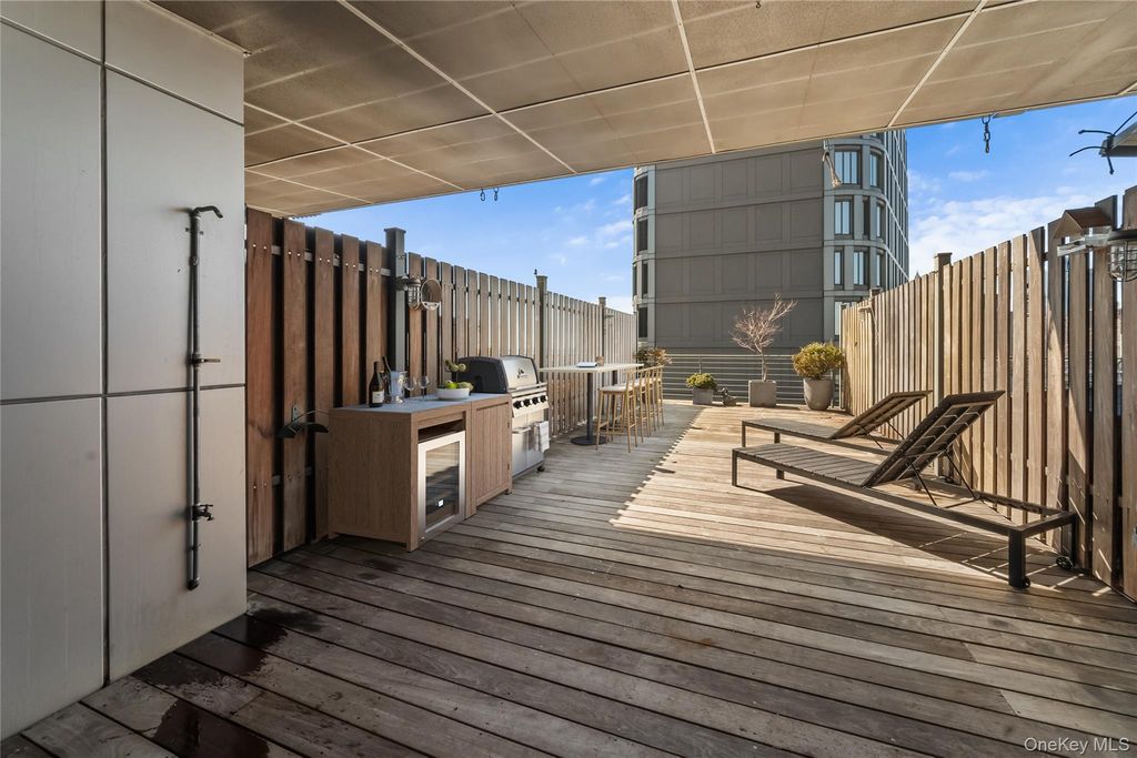 70 Washington Street 8B, Brooklyn, NY 11201