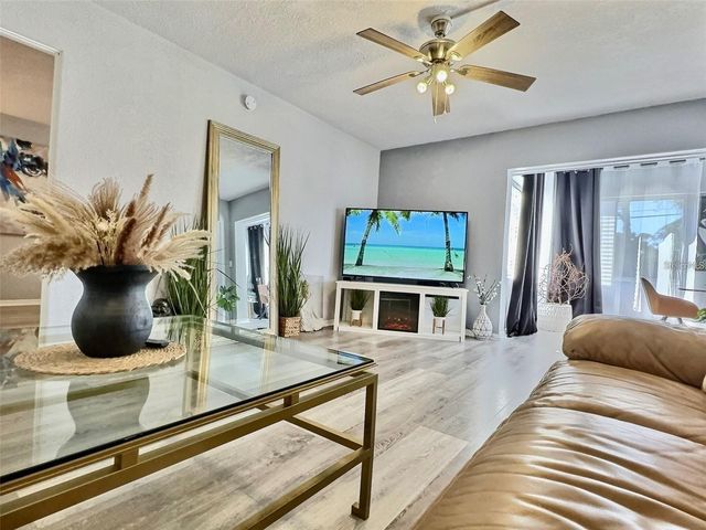 8651 10TH STREET N 130, St Petersburg, FL 33702