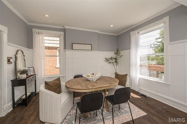 6284 Reber Place, St Louis, MO 63139
