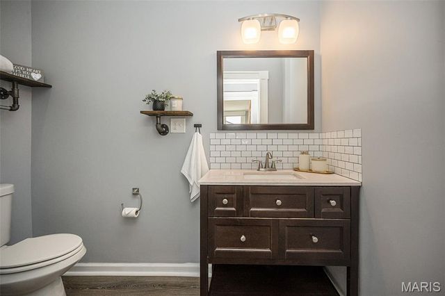 6284 Reber Place, St Louis, MO 63139