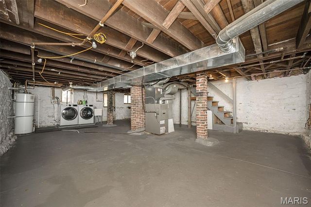 6284 Reber Place, St Louis, MO 63139