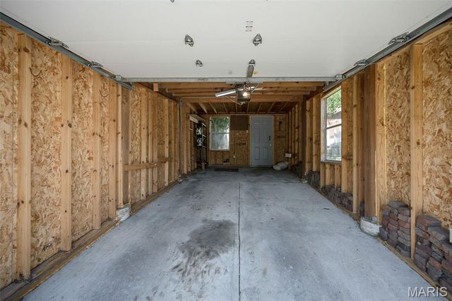 6284 Reber Place, St Louis, MO 63139