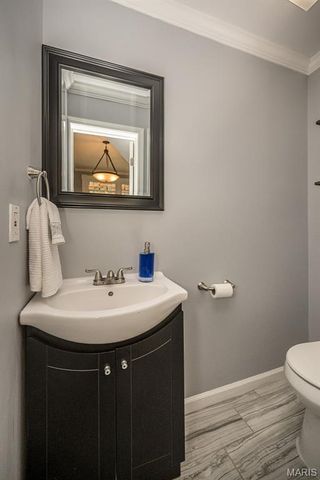6284 Reber Place, St Louis, MO 63139