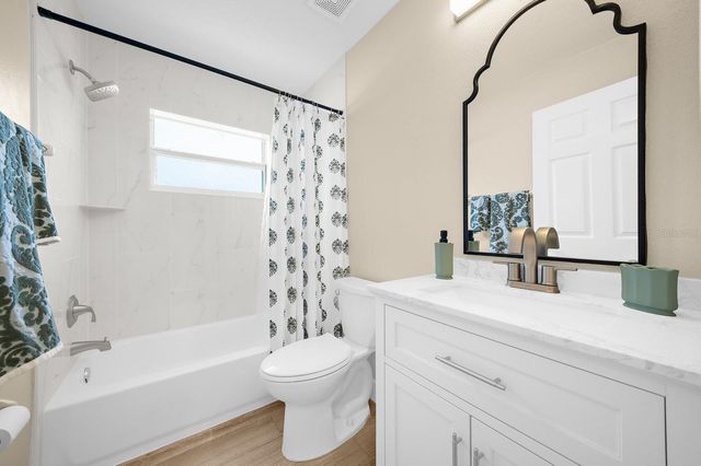 5022 20TH STREET COURT E, Bradenton, FL 34203