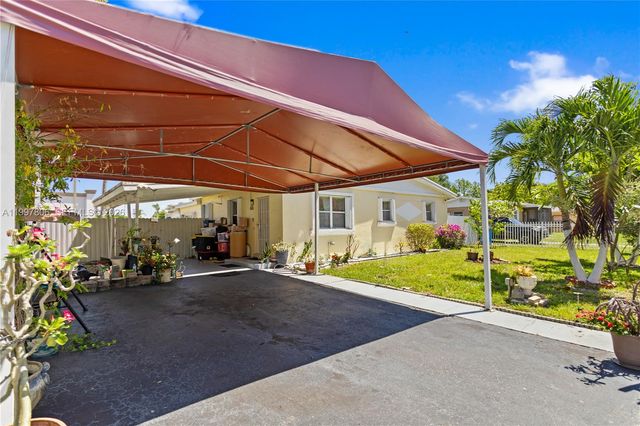 4751 SW 31st Drive, West Park, FL 33023