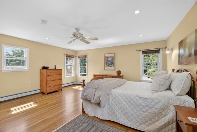 12 Middle St, Lexington, MA 02421