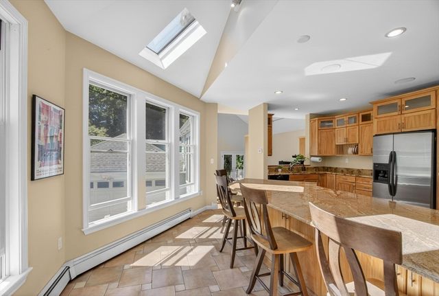 12 Middle St, Lexington, MA 02421