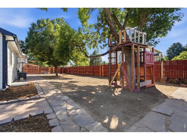 4221 Lake Mead Dr, Greeley, CO 80634