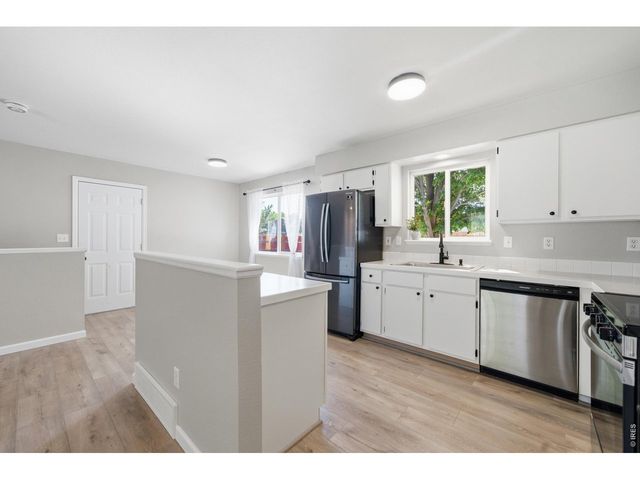 4221 Lake Mead Dr, Greeley, CO 80634