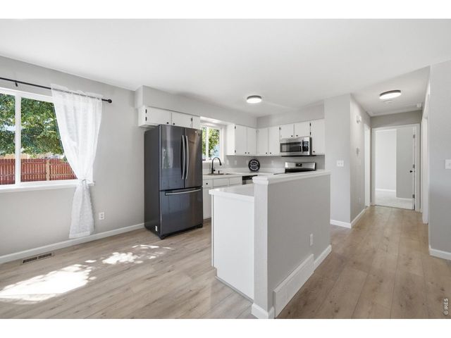 4221 Lake Mead Dr, Greeley, CO 80634