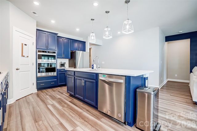 9380 Dunwich Drive, Gastonia, NC 28056