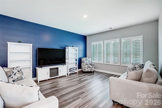 9380 Dunwich Drive, Gastonia, NC 28056