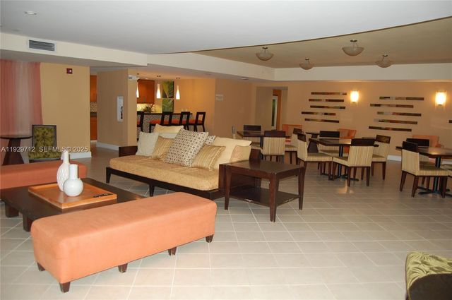 7350 SW 89th St 1908S, Miami, FL 33156