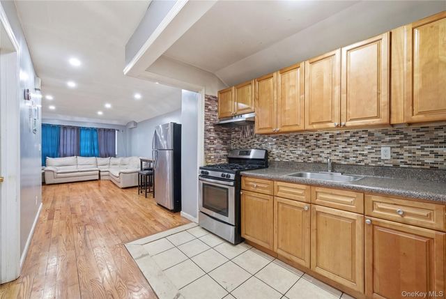 14356 229th Street, Laurelton, NY 11413