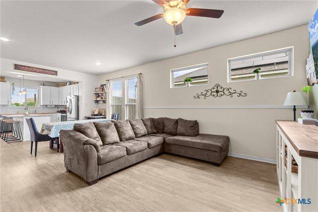 1324 Lakeway Crossing Drive, Temple, TX 76502