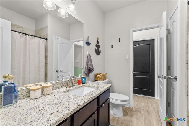1324 Lakeway Crossing Drive, Temple, TX 76502