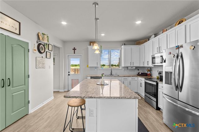 1324 Lakeway Crossing Drive, Temple, TX 76502