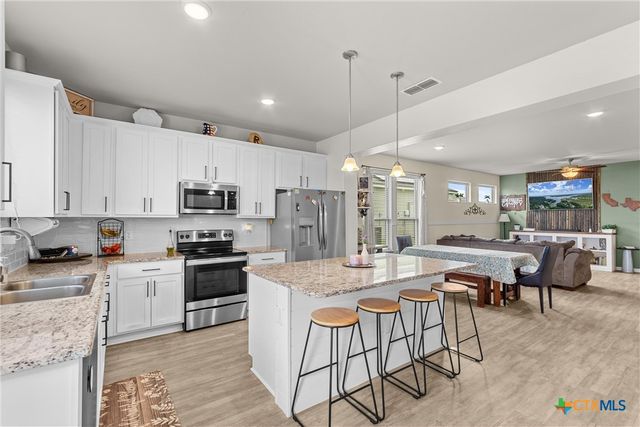 1324 Lakeway Crossing Drive, Temple, TX 76502