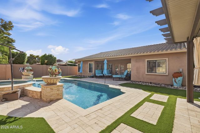 7053 N 7TH Avenue, Phoenix, AZ 85021