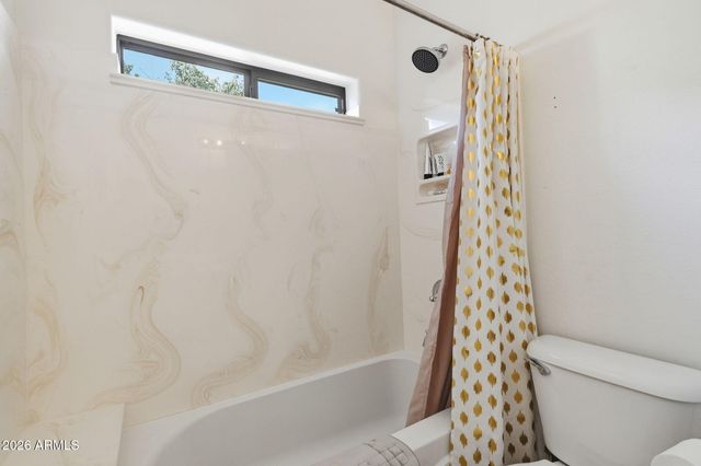 7053 N 7TH Avenue, Phoenix, AZ 85021
