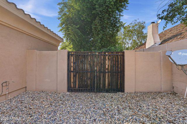7053 N 7TH Avenue, Phoenix, AZ 85021