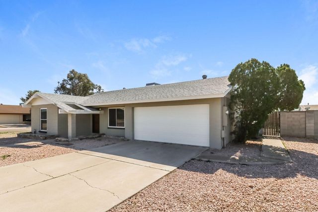 1323 W Rosemonte Drive, Phoenix, AZ 85027