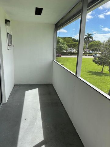 218 Windsor, West Palm Beach, FL 33417