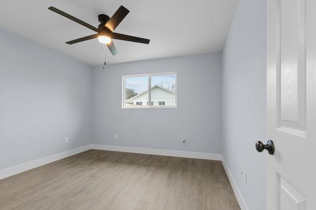 6907 Coronation Ct, Rio Linda, CA 95673