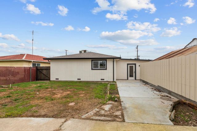 6907 Coronation Ct, Rio Linda, CA 95673