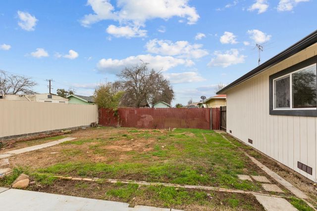 6907 Coronation Ct, Rio Linda, CA 95673