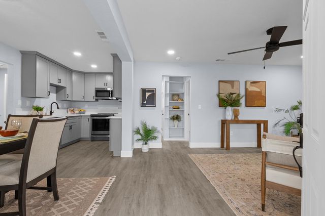 6907 Coronation Ct, Rio Linda, CA 95673