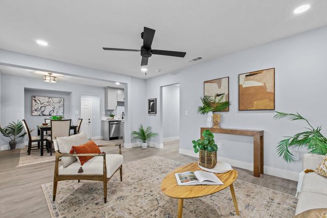 6907 Coronation Ct, Rio Linda, CA 95673