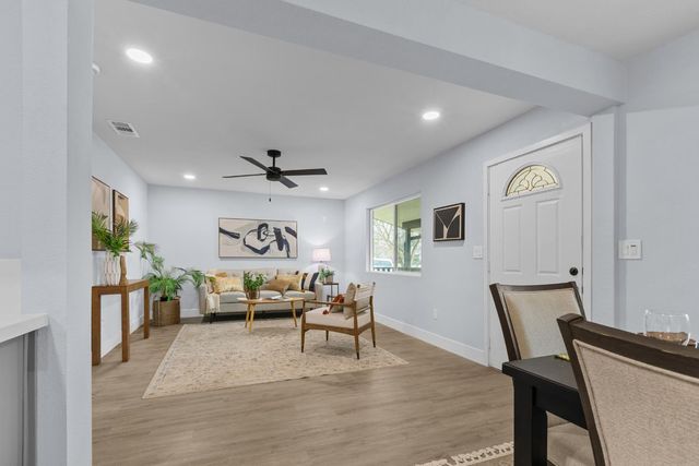 6907 Coronation Ct, Rio Linda, CA 95673