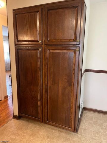 24 Stony Hill Rd, Clifton City, NJ 07013