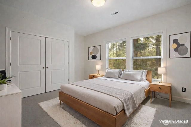 5823 NW Inglewood Court, Camas, WA 98607