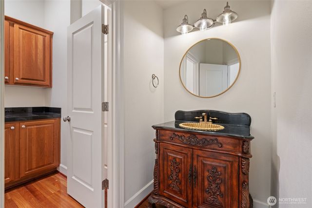 5823 NW Inglewood Court, Camas, WA 98607