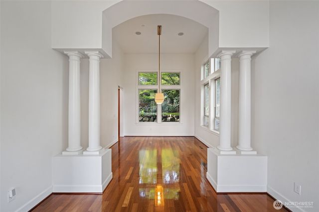 5823 NW Inglewood Court, Camas, WA 98607