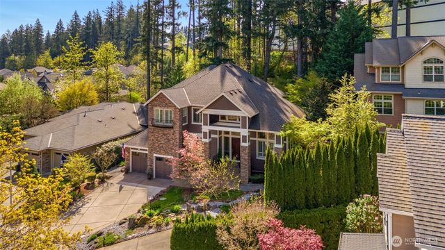 5823 NW Inglewood Court, Camas, WA 98607