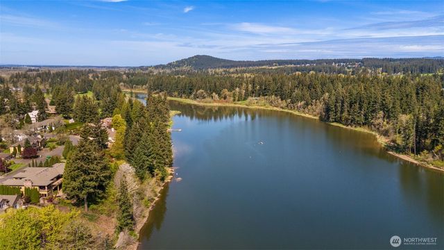 5823 NW Inglewood Court, Camas, WA 98607