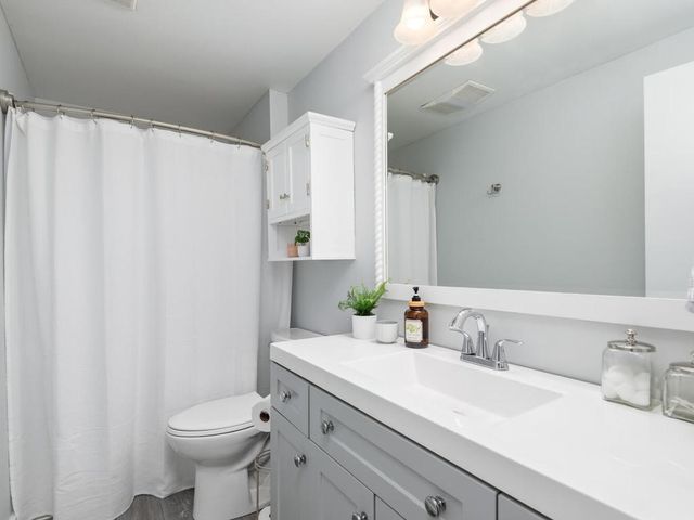 1036 Sunny Ridge Drive, Carver, MN 55315