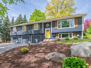 1036 Sunny Ridge Drive, Carver, MN 55315