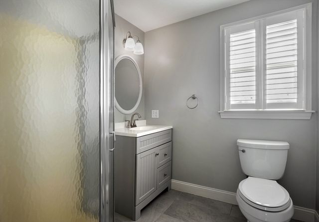 107 Newport Rd, Hull, MA 02045