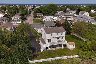 107 Newport Rd, Hull, MA 02045